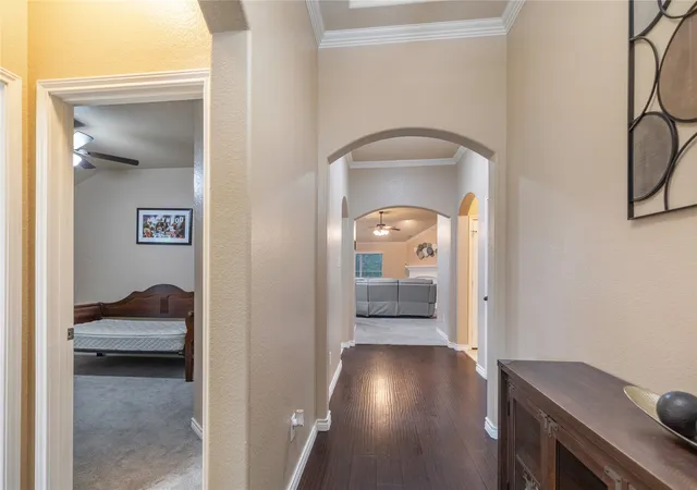 Photo 2 of Single family home for sale at 404 Brookhollow Lane, Fort Worth, TX 76131 | MLS# 21245122 | Listing updated on 2026-08-20