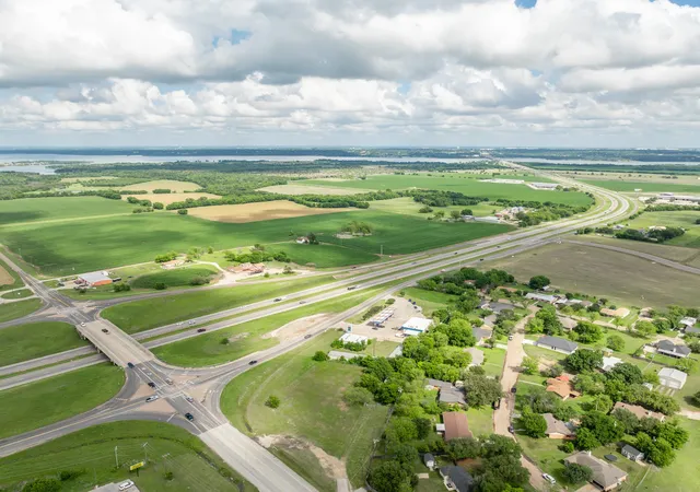 Homes for sale in Woodway, TX | 5153 Hwy 6, Woodway, TX 76712 | MLS# 21249054