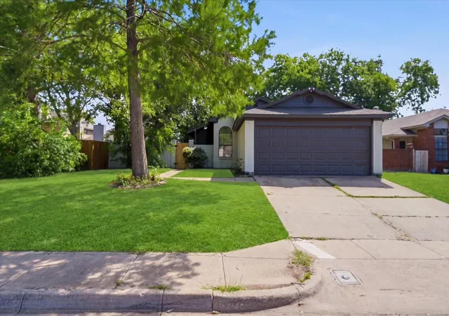 1st image of 6816 Fire Hill Dr, Fort Worth, TX 76137 | MLS# 21240068