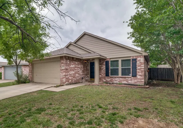 Photo 2 of Sale Pending at 603 Claiborn Ln, Wylie, TX 75098 | MLS# 21249172 | Listing updated on 2026-07-18