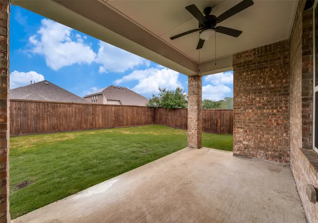 Homes for sale in Aubrey, TX | 1612 Meadow Trail Ln, Aubrey, TX 76227 | MLS# 21248308