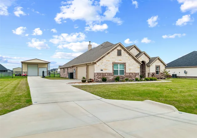 Photo 2 of Sale Pending at 130 Prairie Meadows Ct, Rhome, TX 76078 | MLS# 21245676 | Listing updated on 2026-07-20