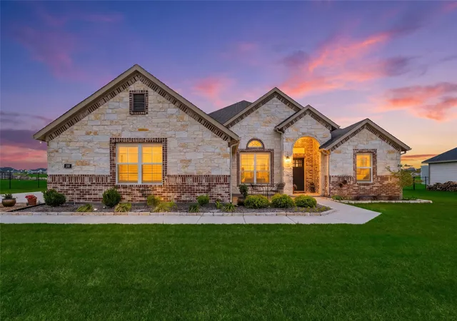 Photo 3 of Sale Pending at 130 Prairie Meadows Ct, Rhome, TX 76078 | MLS# 21245676 | Listing updated on 2026-07-20