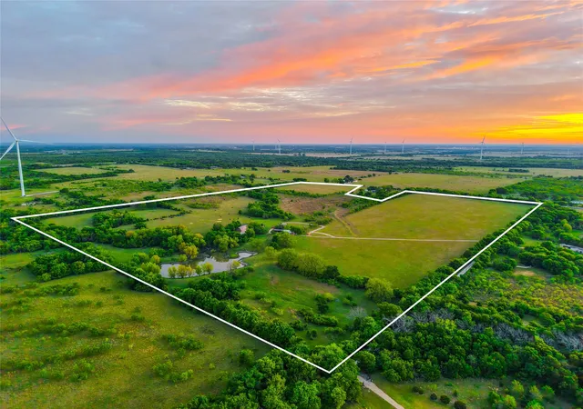 Photo 2 of Sale Pending at 148 Hcr 3341, Hubbard, TX 76648 | MLS# 21249561 | Listing updated on 2026-08-21