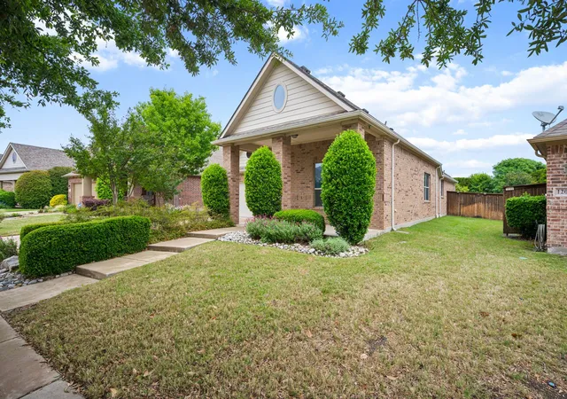 Homes for sale in Savannah, TX | 1208 Isabella Ln, Savannah, TX 76227 | MLS# 21231639