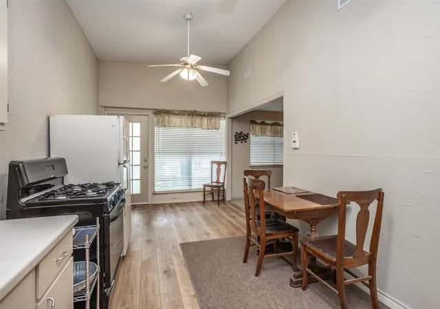 Photo 39 of Mansion for sale at 94 Arend Dr, Gainesville, TX 76240 | MLS# 21227308 | Listing updated on 2026-10-05