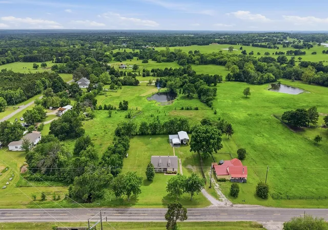 Photo 1 of Single family home for sale at 1808 E Fm 120, Denison, TX 75021 | MLS# 21249897 | Listing updated on 2026-09-23