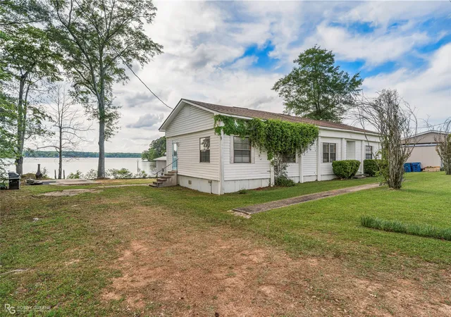 Photo 4 of Manufactured home for sale at 1589 Airport Loop, Homer, LA 71040 | MLS# 21239891 | Listing updated on 2026-07-12
