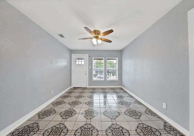 3rd image of 3449 Gordon Ave, Fort Worth, TX 76110 | MLS# 21247381