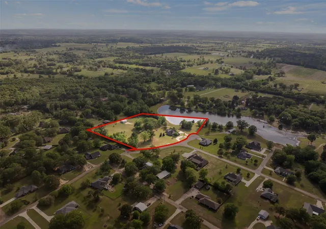 Photo 3 of House for sale at 6 County Road 1215, Pittsburg, TX 75686 | MLS# 21249788 | Listing updated on 2026-09-30