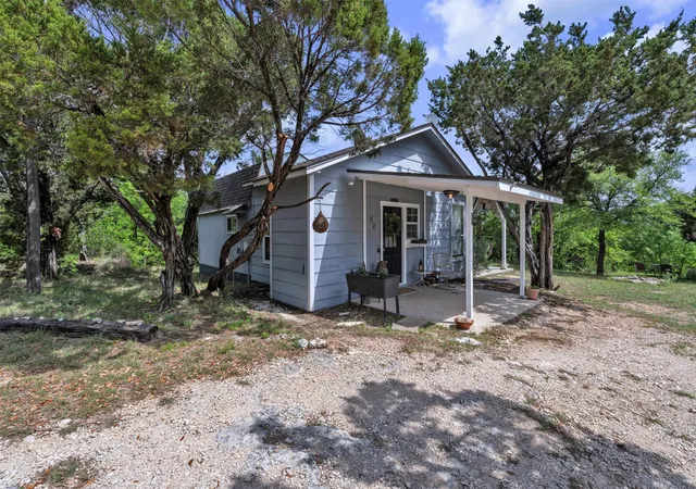 Homes for sale in Kopperl, TX | 1037 County Road 1190, Kopperl, TX 76652 | MLS# 21237403