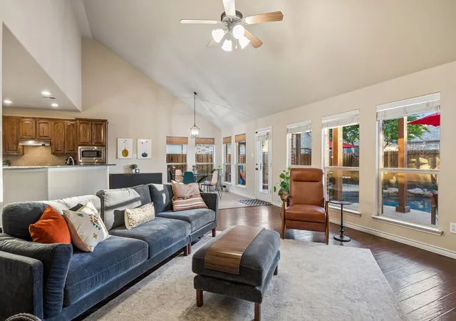 Photo 2 of Sale Pending at 1500 Pillar Bluff Wy, Mc Kinney, TX 75072 | MLS# 21240218 | Listing updated on 2026-07-23