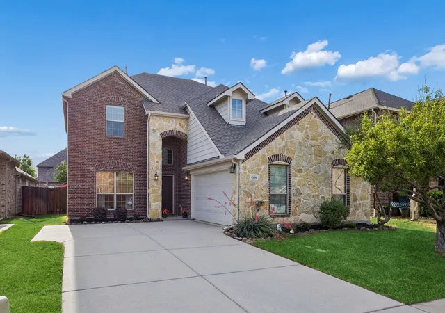 Photo 3 of Sale Pending at 1500 Pillar Bluff Wy, Mc Kinney, TX 75072 | MLS# 21240218 | Listing updated on 2026-07-23