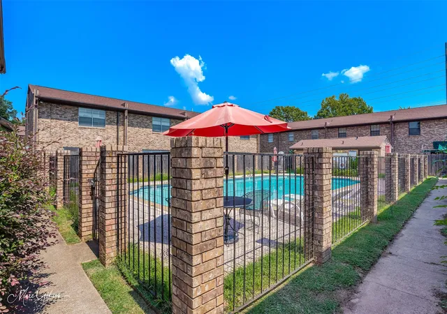 2nd image of 1820 E Kings Hwy, Shreveport, LA 71105