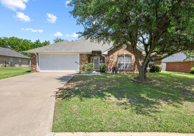 Homes for sale in Pottsboro, TX | 210 Bryant St, Pottsboro, TX 75076 | MLS# 21249739