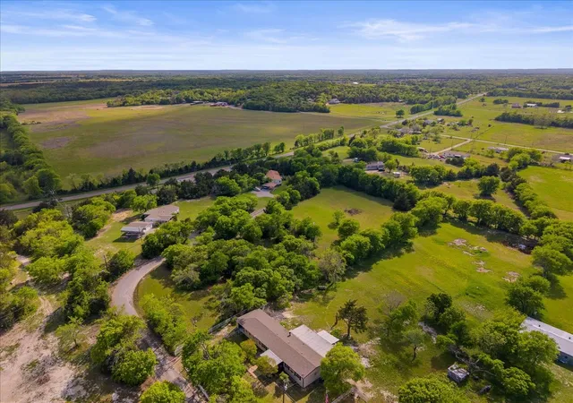3rd image of 145 Wild Rd, Van Alstyne, TX 75495 | MLS# 21232241