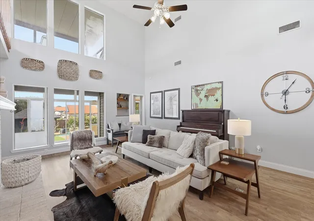 Homes for sale in Colleyville, TX | 301 Chapelwood Dr, Colleyville, TX 76034 | MLS# 21248553