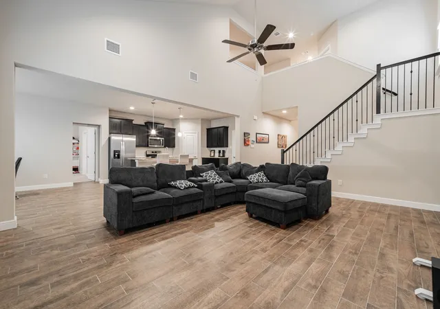 Photo 3 of Single family home for sale at 1229 Windsong Dr, Cedar Hill, TX 75104 | MLS# 21250505 | Listing updated on 2026-10-07