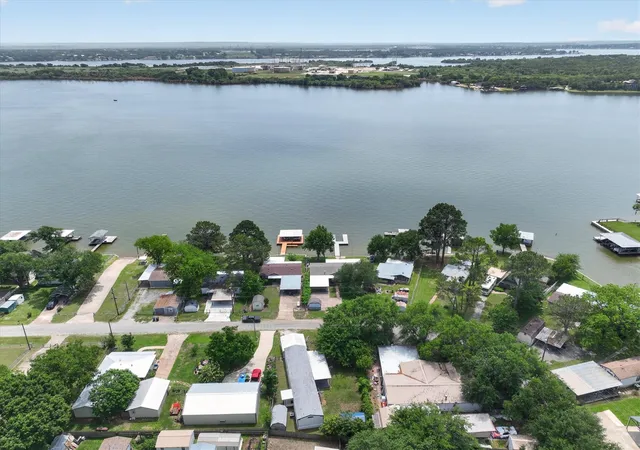 Photo 1 of Manufactured home for sale at 4434 Wildwood Cir, Granbury, TX 76049 | MLS# 21248513 | Listing updated on 2026-08-29