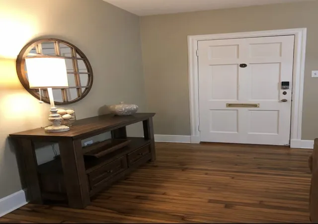 Photo 3 of Single family home for sale at 600 E Lake St, Tyler, TX 75701 | MLS# 21250508 | Listing updated on 2026-07-18
