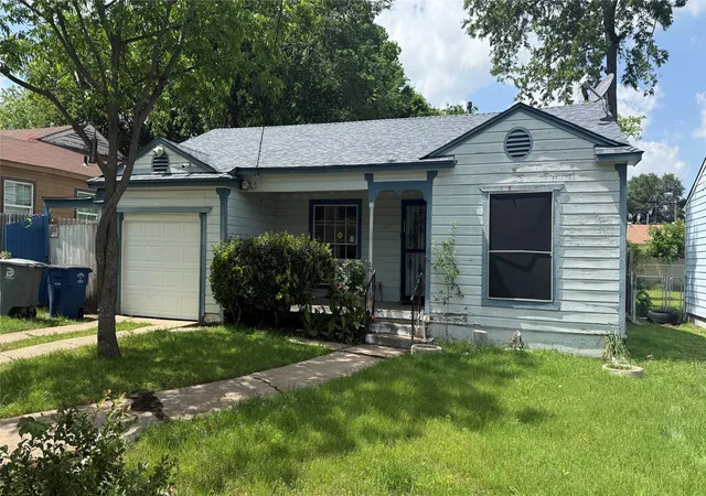 Photo 3 of Single family home for sale at 2319 Kathle En Ave, Dallas, TX 75216 | MLS# 21250668 | Listing updated on 2026-07-21