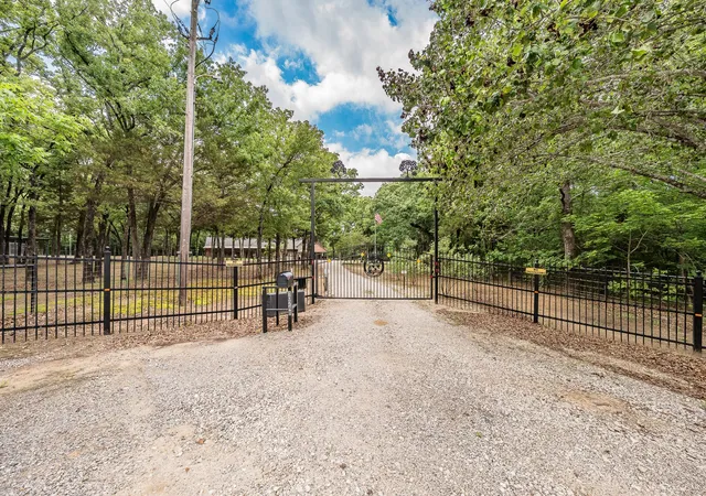 Photo 40 of Single family home for sale at 10248 N Poetry Ln, Terrell, TX 75160 | MLS# 21250629 | Listing updated on 2026-10-07