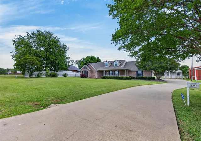Homes for sale in Mabank, TX | 626 E Eubank St, Mabank, TX 75147 | MLS# 21249734