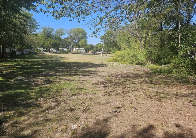 Photo 4 of Land for sale at 105 Huling Dr, Azle, TX 76020 | MLS# 21250691 | Listing updated on 2026-04-25