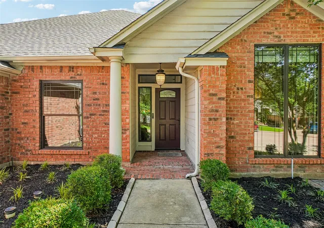 Homes for sale in Highland Village, TX | 2609 Creekside Wy, Highland Village, TX 75077 | MLS# 21249903