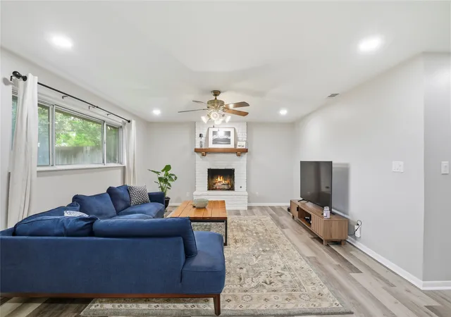 Photo 3 of Single family home for sale at 6425 Brentwood Dr, Fort Worth, TX 76112 | MLS# 21249606 | Listing updated on 2026-07-28