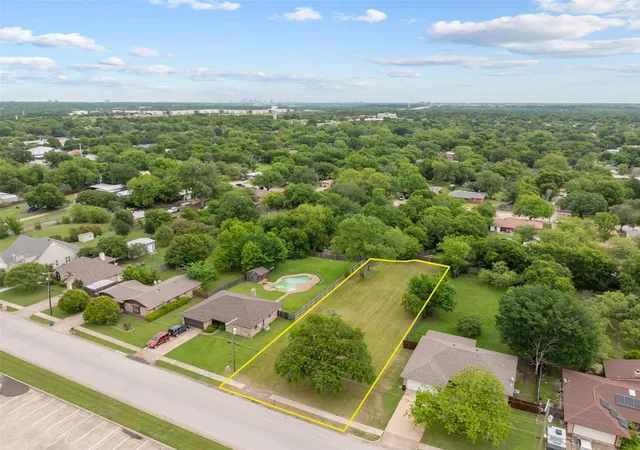 2nd image of 1023 Bryant St, Benbrook, TX 76126 | MLS# 21247106