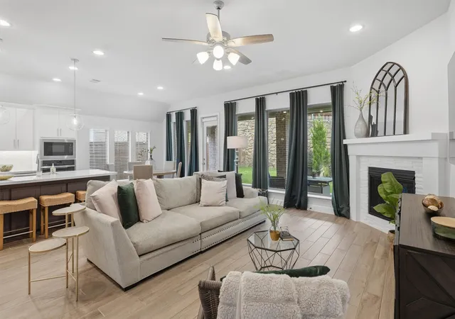 Photo 1 of Single family home for sale at 176 Buffalo Blvd, Rhome, TX 76078 | MLS# 21249622 | Listing updated on 2026-09-02