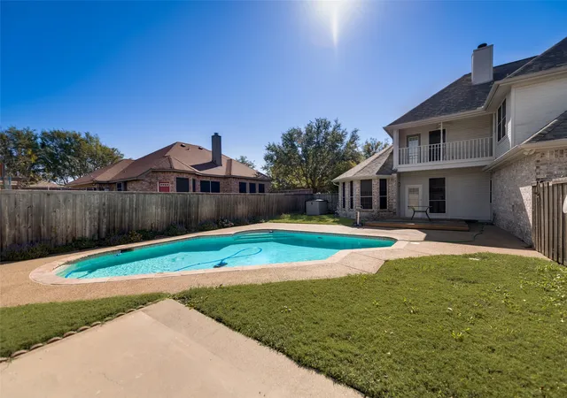 Photo 1 of Single family home for sale at 1204 Surrey Cir, Wylie, TX 75098 | MLS# 21250716 | Listing updated on 2026-08-19