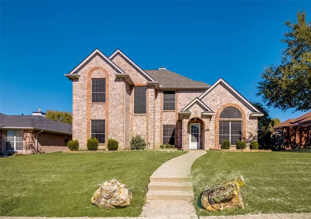 Photo 2 of Single family home for sale at 1204 Surrey Cir, Wylie, TX 75098 | MLS# 21250716 | Listing updated on 2026-08-19