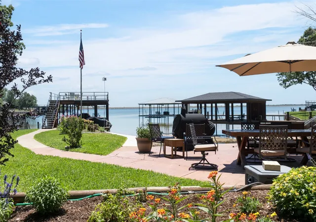 Homes for sale in Star Harbor, TX | 205 Shoreline Dr, Star Harbor, TX 75148 | MLS# 21250696