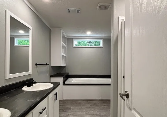 Photo 4 of Manufactured home for sale at 115 S Vidia Way, Kerens, TX 75144 | MLS# 21249298 | Listing updated on 2026-07-04