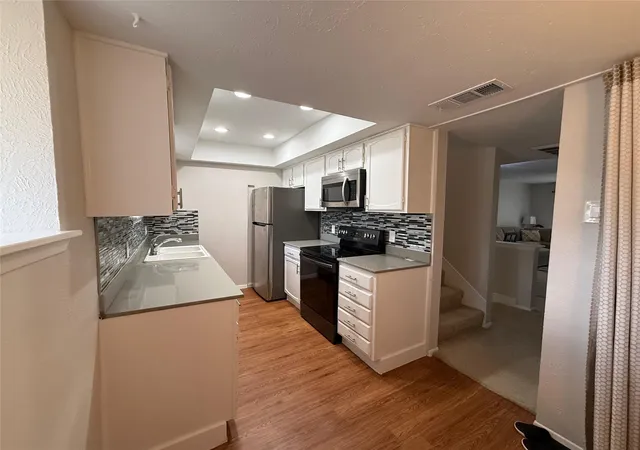 Photo 3 of Condo for sale at 4565 N O Connor Rd #1303, Irving, TX 75062 | MLS# 21248494 | Listing updated on 2026-08-29