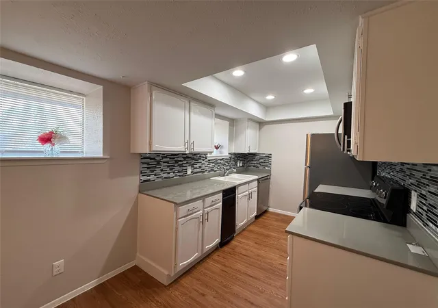 Photo 4 of Condo for sale at 4565 N O Connor Rd #1303, Irving, TX 75062 | MLS# 21248494 | Listing updated on 2026-08-29