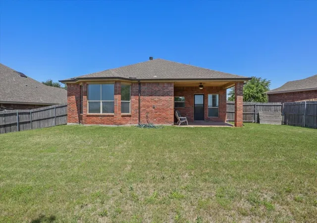 Homes for sale in Glenn Heights, TX | 714 Bayou Dr, Glenn Heights, TX 75154 | MLS# 21250735