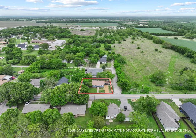 Homes for sale in Trenton, TX | 312 E Saunders St, Trenton, TX 75490 | MLS# 21240902