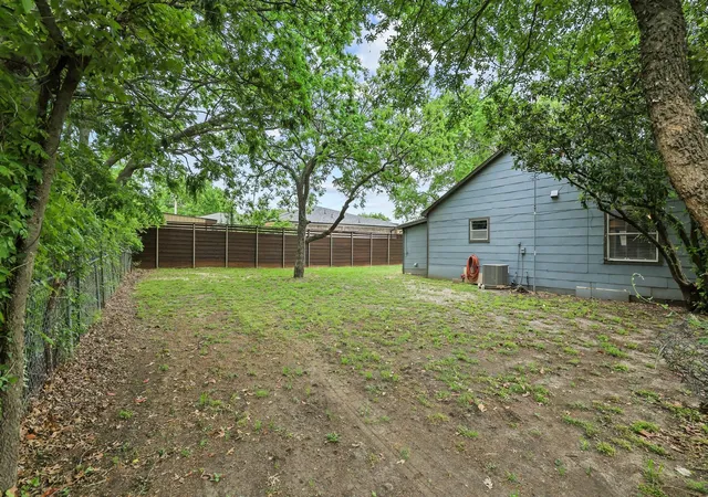 Homes for sale in Trenton, TX | 312 E Saunders St, Trenton, TX 75490 | MLS# 21240902