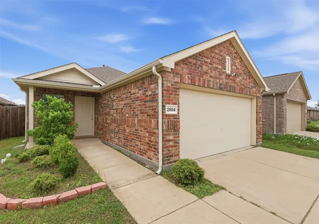 Photo 1 of Single family home for sale at 2804 Highgarden Trl, Crandall, TX 75114 | MLS# 21250764 | Listing updated on 2026-08-03