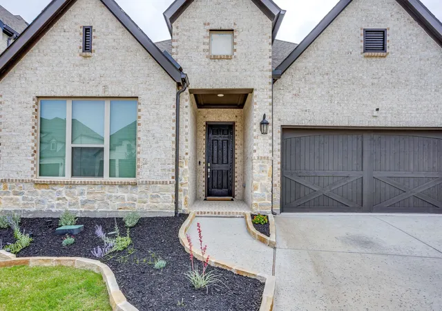 Photo 2 of Sale Pending at 1704 Friendship Ln, Argyle, TX 76226 | MLS# 21250814 | Listing updated on 2026-08-04