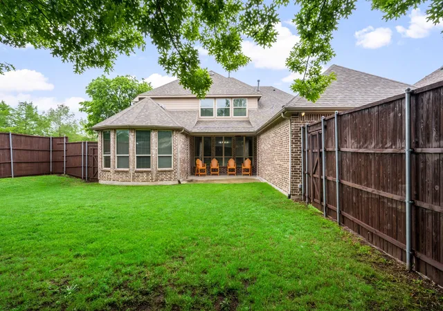 Photo 3 of Single family home for sale at 13696 Thornton Dr, Frisco, TX 75035 | MLS# 21240692 | Listing updated on 2026-08-30
