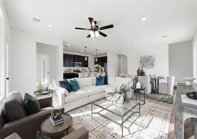 Photo 2 of Single family home for sale at 4633 Commack Dr, Fort Worth, TX 76135 | MLS# 21250883 | Listing updated on 2026-08-28