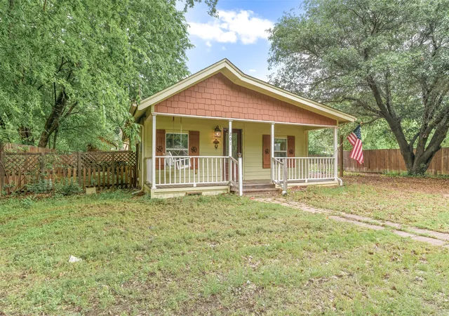 Photo 1 of Sale Pending at 201 Killough St, Newark, TX 76071 | MLS# 21250659 | Listing updated on 2026-08-21