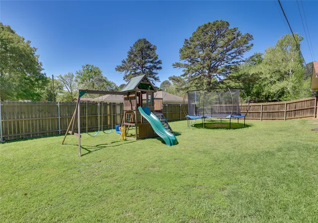 Homes for sale in Longview, TX | 100 Madison Dr, Longview, TX 75603 | MLS# 21247373