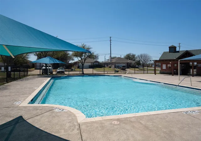 Homes for sale in Little Elm, TX | 1408 Ridgecrest Dr, Little Elm, TX 75068 | MLS# 21248866