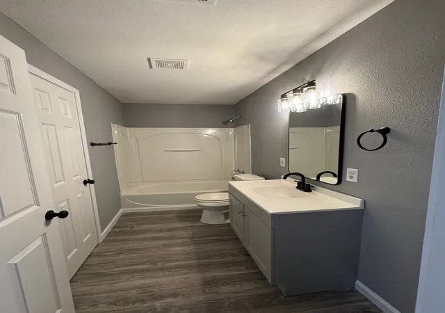 5th image of 712 Ne 5th St, Springhill, LA 71075 | MLS# 21250948