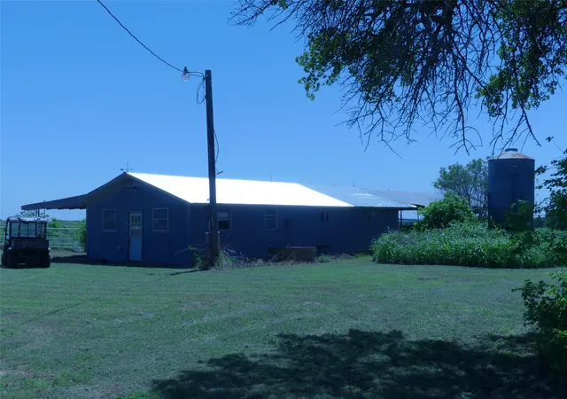 Homes for sale in Forestburg, TX | 3421 School House Rd, Forestburg, TX 76239 | MLS# 21250966